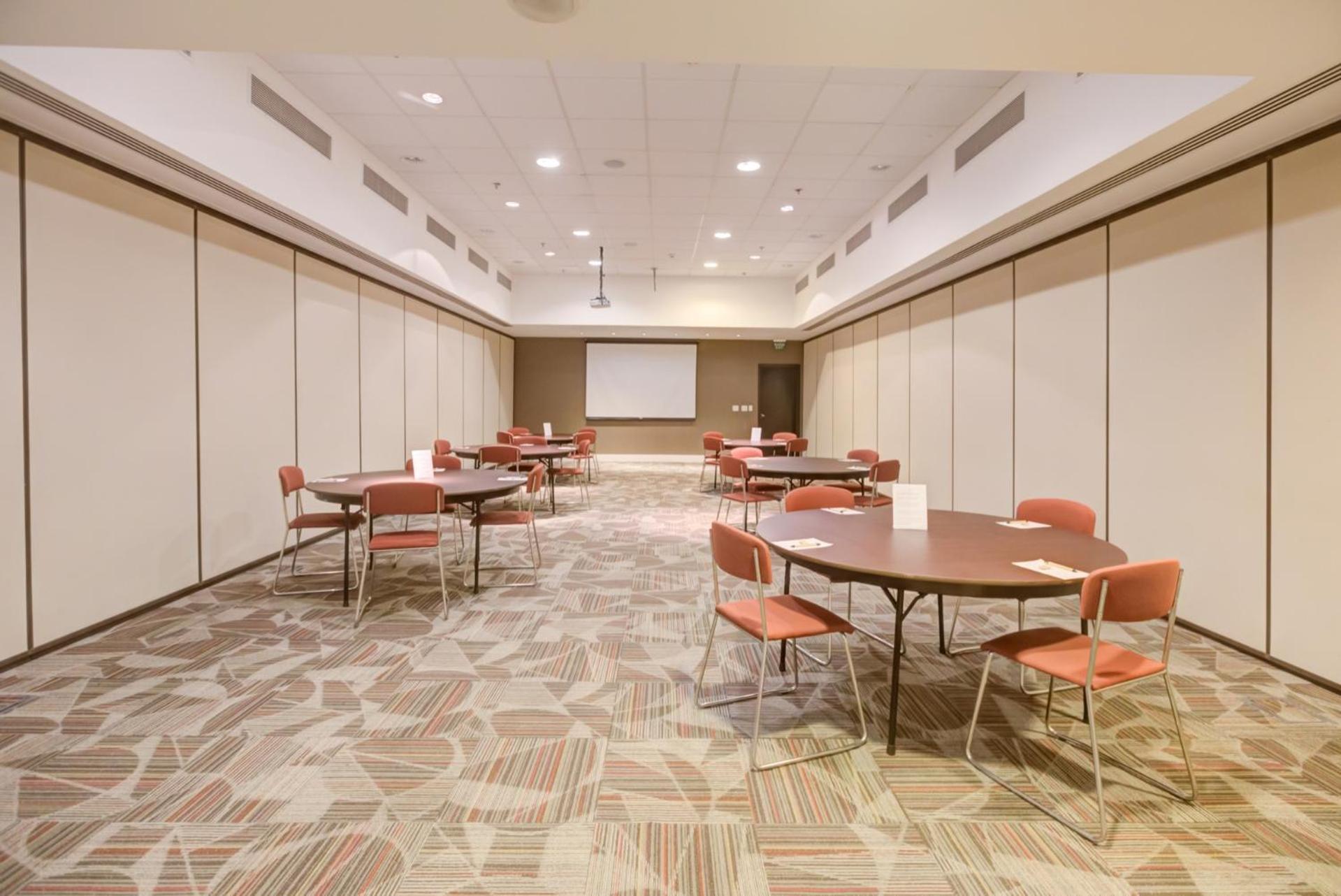 Hotel Ibis Barra Da Tijuca 3*